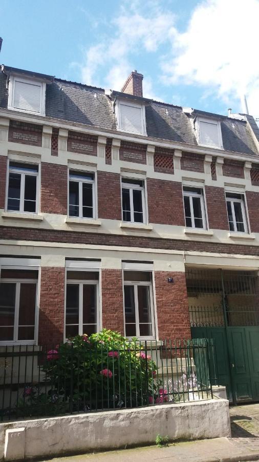 Apt 6 Du Temple 2 Chambres & Parking Cambrai Exterior photo